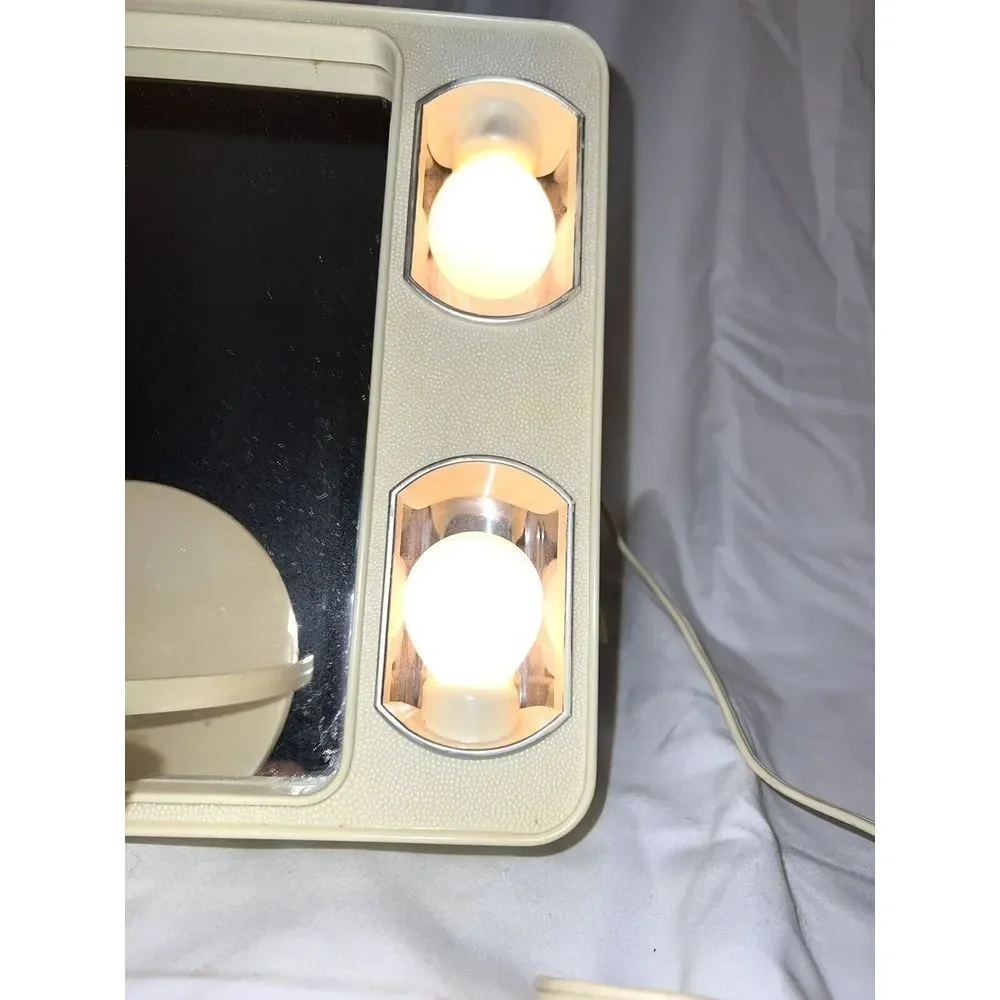 Femme-Lite Traveler Vintage Light Up Electric‎ Make Up Beauty Mirror W/Case Rare